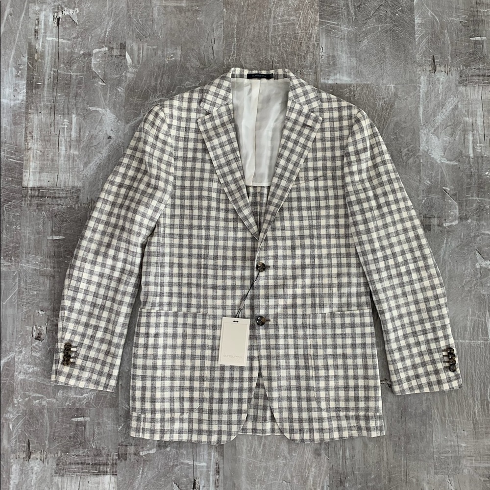 Brand new men’s flannel checkerboard blazer.